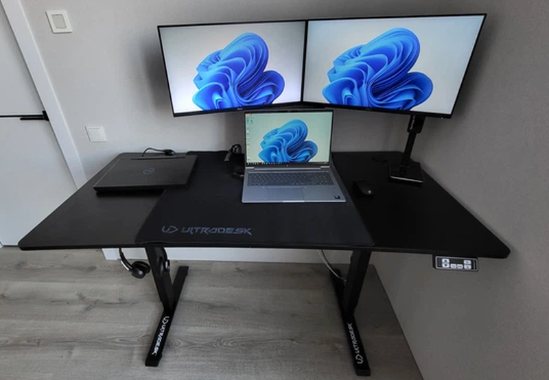 столи з регулюванням висоти ULTRADESK Level V2 Blue