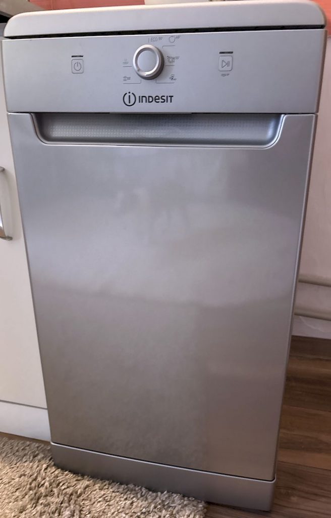 Посудомийні машини Indesit DSCFE1B10SRU