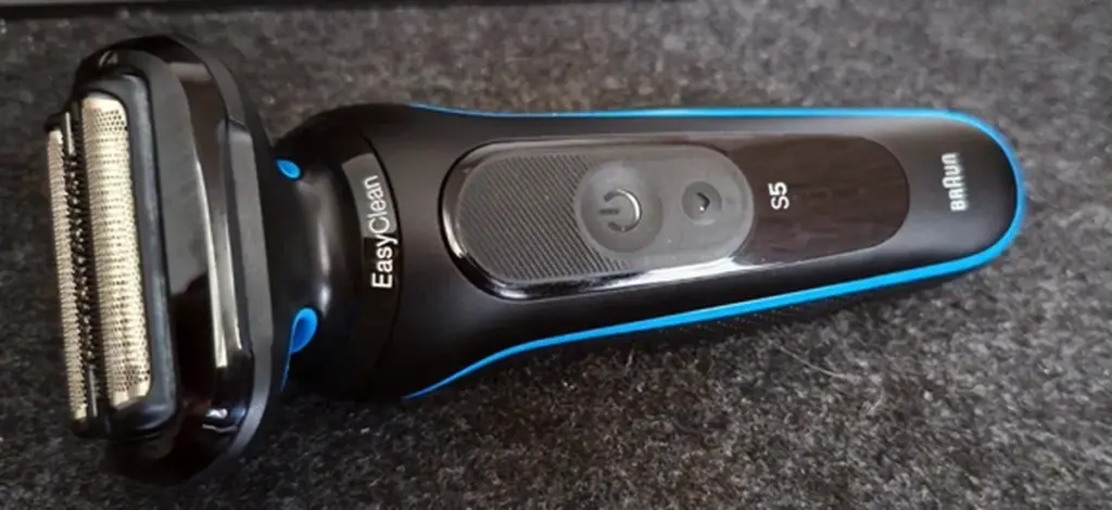 Braun Series 5 52-N1200S — проста й зручна модель для щоденного використання