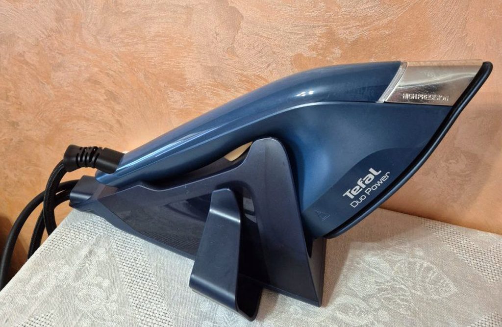 Tefal Duo Power 2In1 Jf4032E0 — Гібрид праски та відпарювача